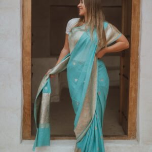 Chiffon khaddi with silver kadhiyal motifs and kadhiyal border