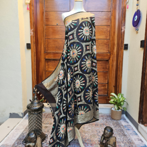 khaddi/ georgette kadhua dupatta multi colored thread pattern