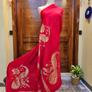 Moonga silk dupatta with parrots stunning weaves in golden zari