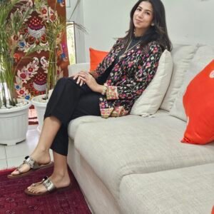 Katan silk jacket, adorned with black trouser